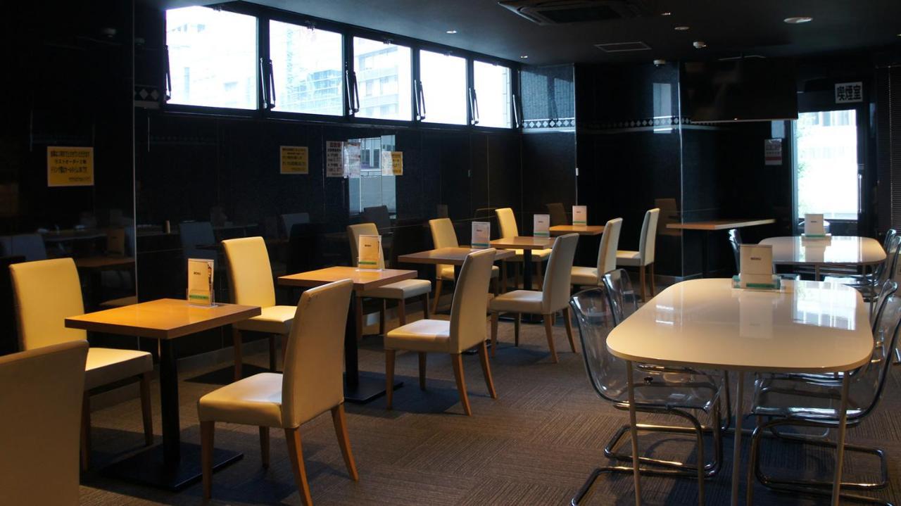 Men Only Capsule & Sauna, Bathhouse 男性専用サウナ&カプセル Minami Roppongi Kapselhotel *